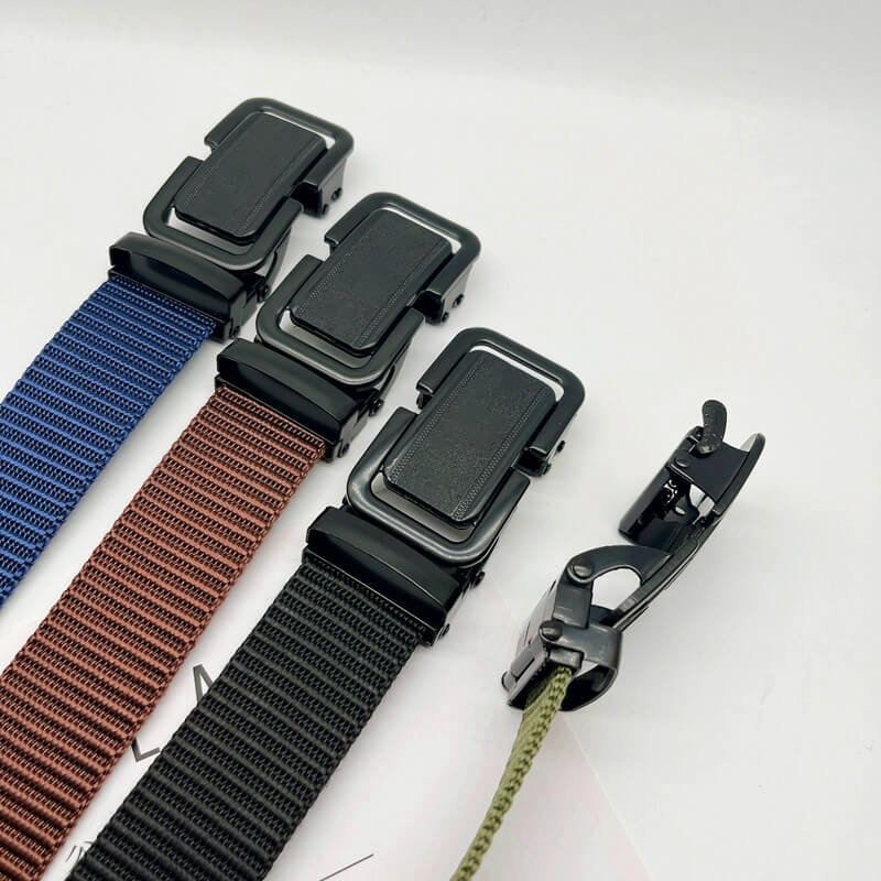 Automatic buckle training outdoor belt